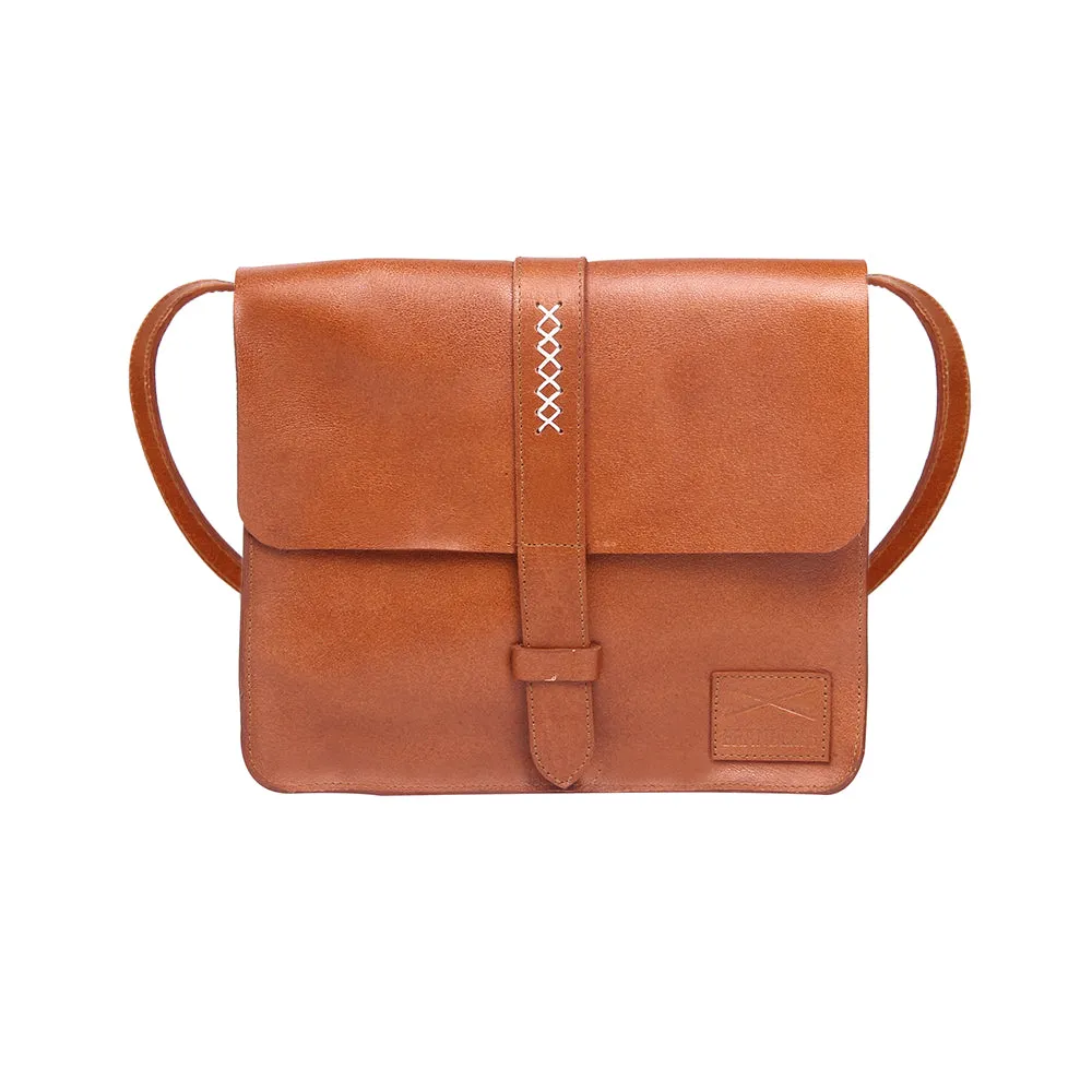 Fundamental Messenger Bag I -Tan
