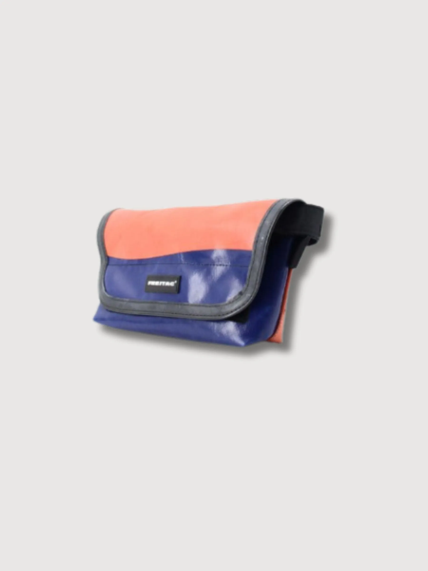 Hipbag F40 Jamie Orange & Purple In Used Truck Tarps | Freitag