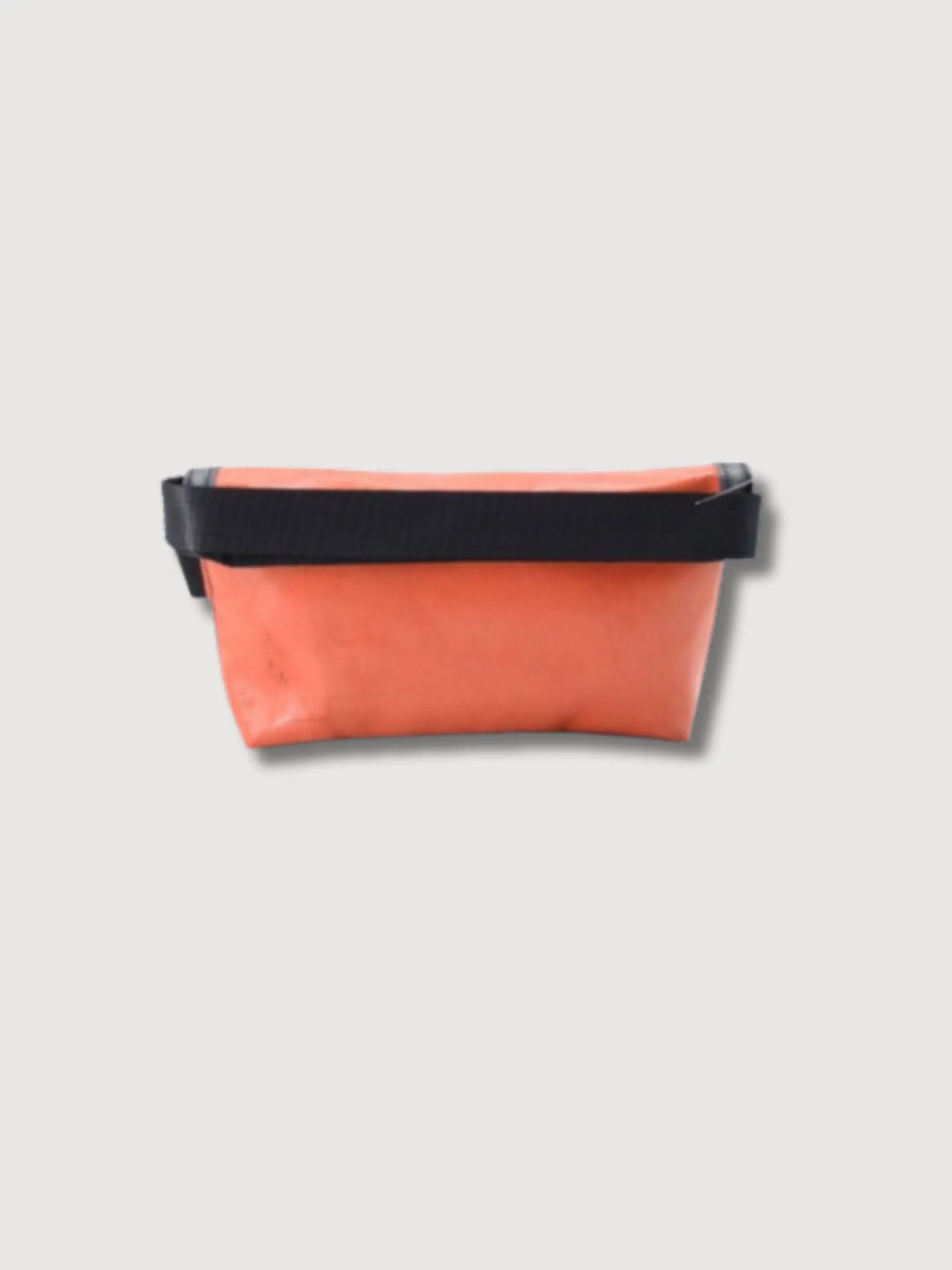 Hipbag F40 Jamie Orange & Purple In Used Truck Tarps | Freitag