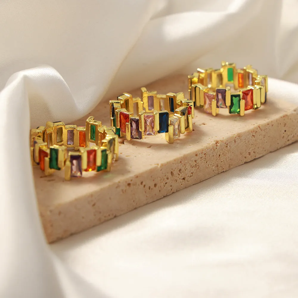 Luxurious Copper Ring with Zircon Detailing