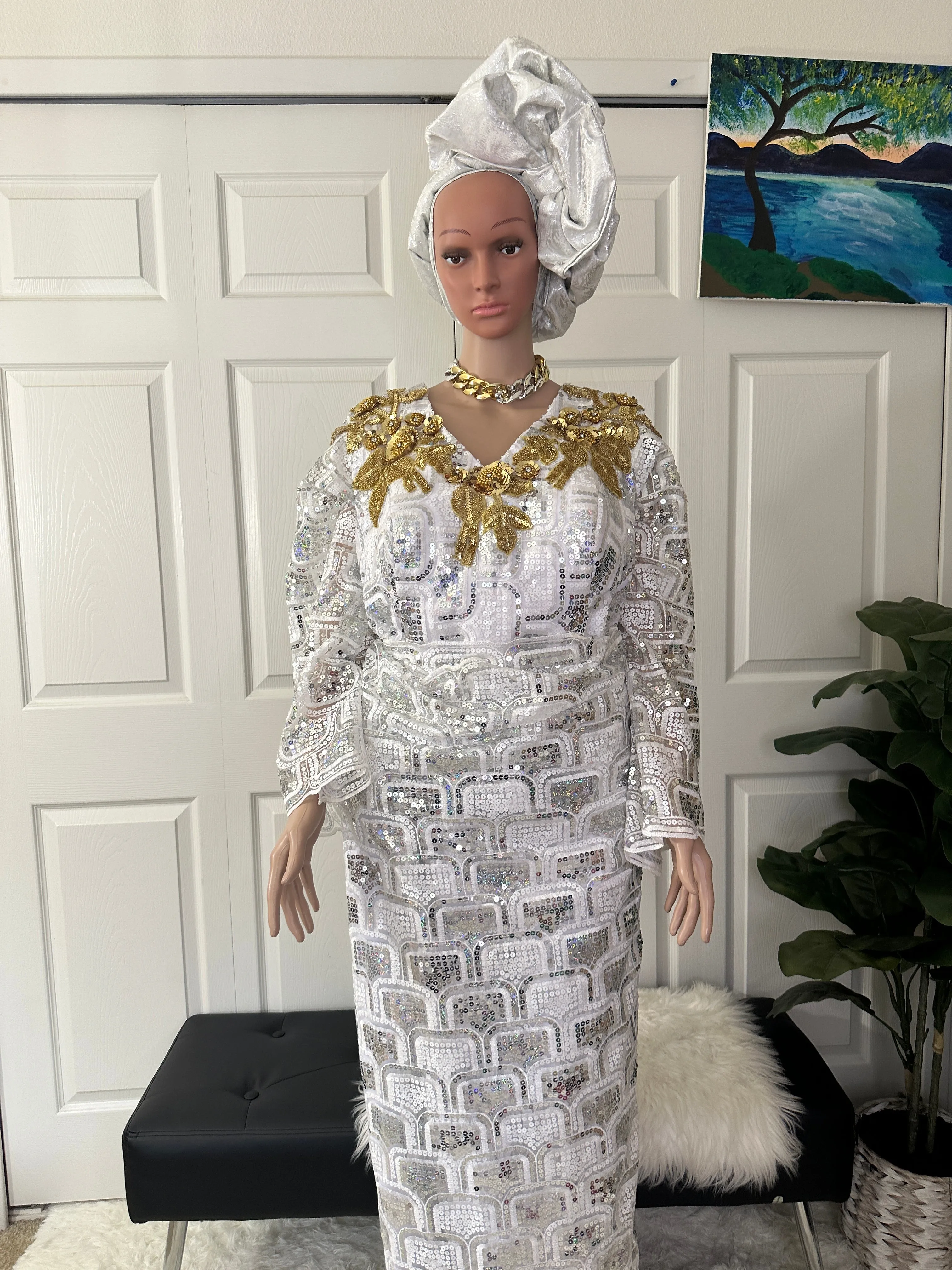 Luxurious white iro and buba set