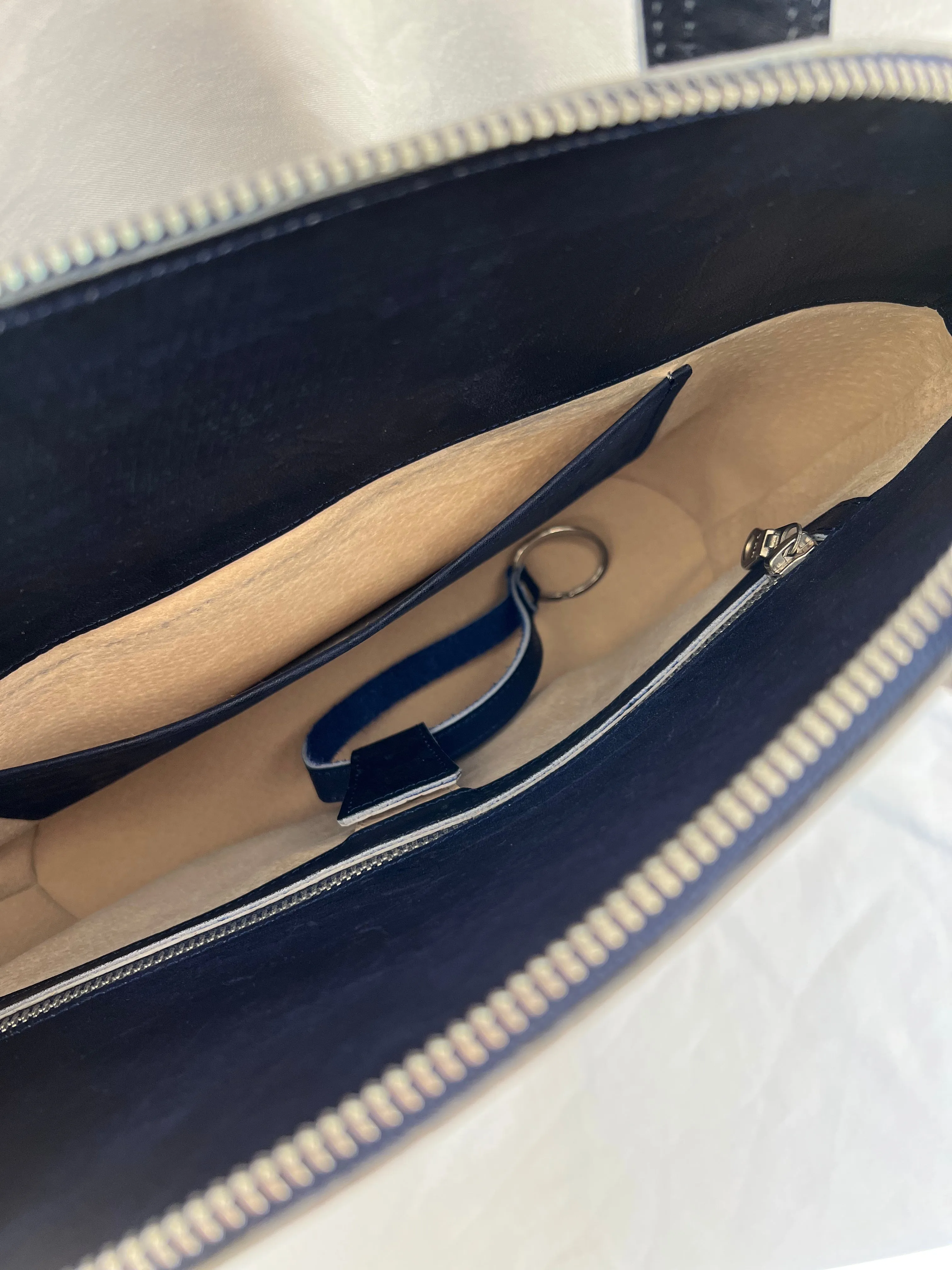 No. 242 Shoulder bag