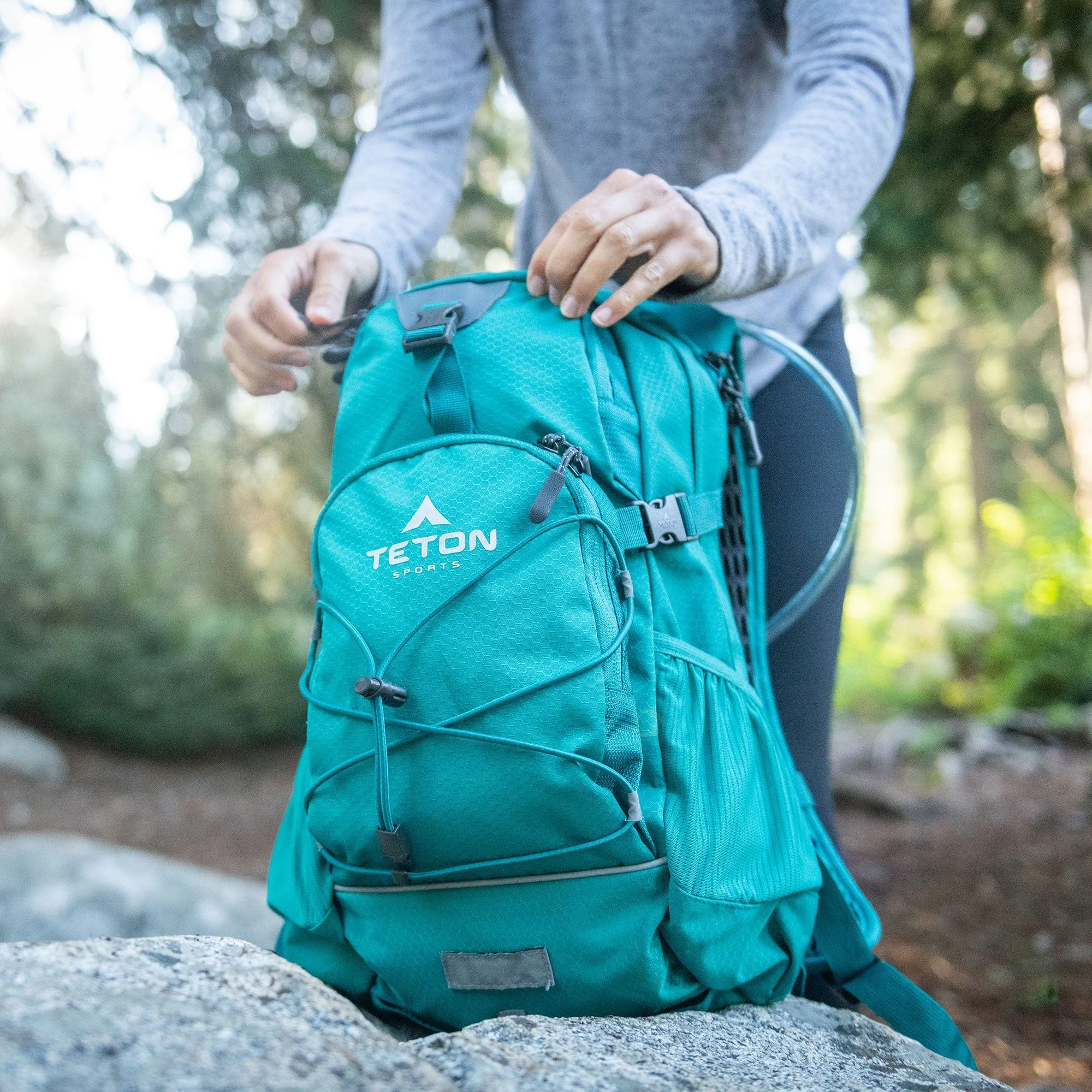 Oasis Hydration Packs