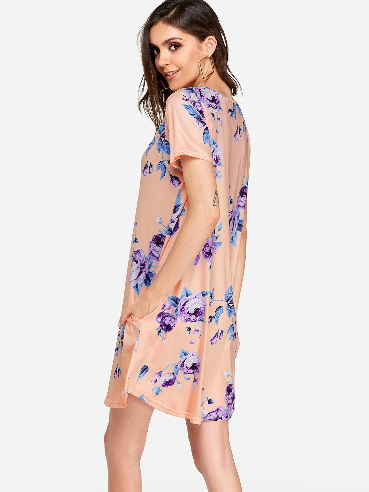 Wholesale Round Neck Short Sleeve Floral Print Side Pockets Mini Dresses