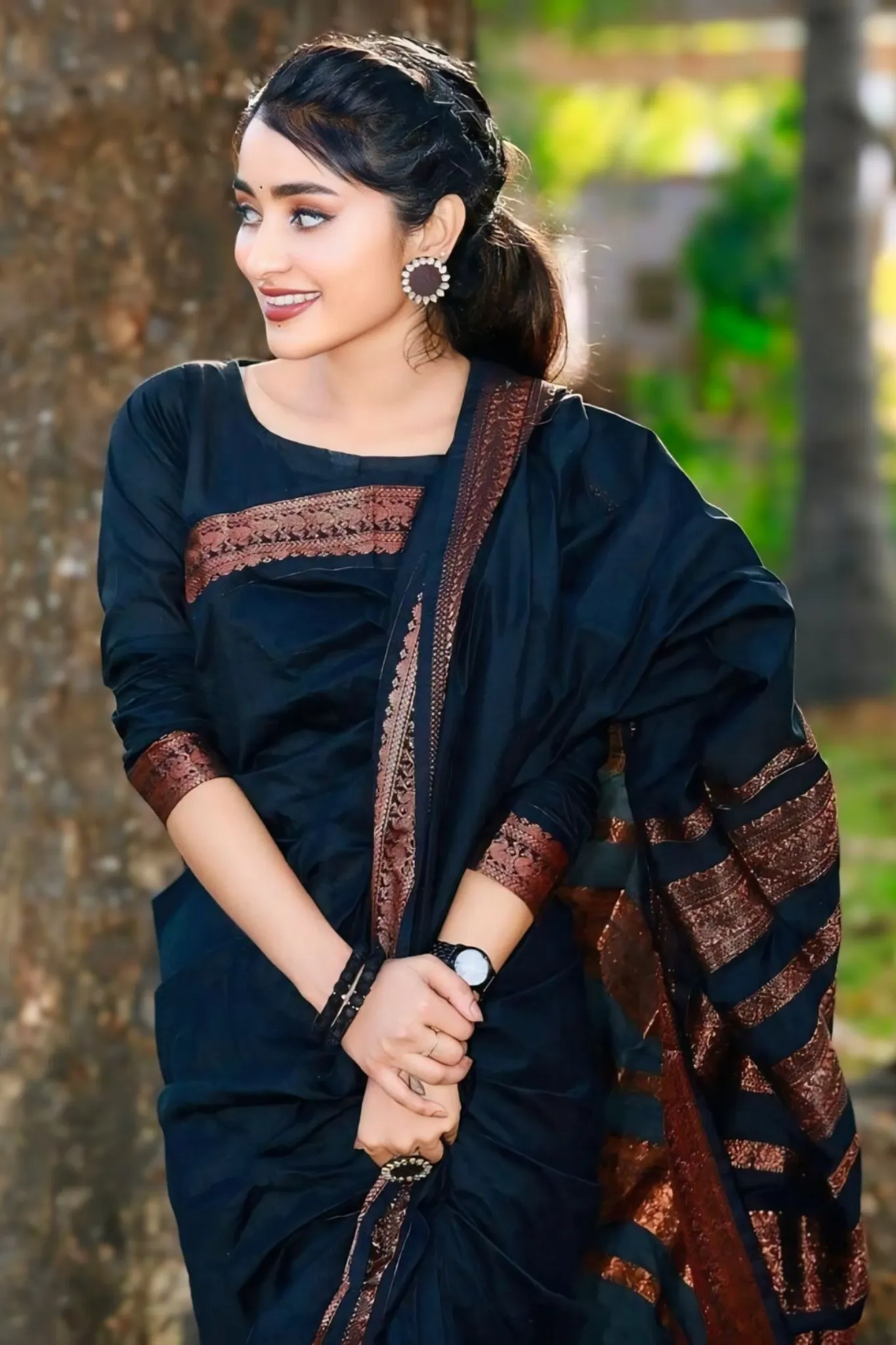 WOMEN'S HEAVY BANARASI SILK WOVEN PATTERN MODERN JACQUARD WORK MOST TRENDY